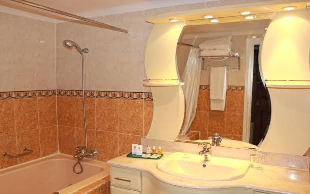 Hotel El Djazair El Mouradia المظهر الخارجي الصورة